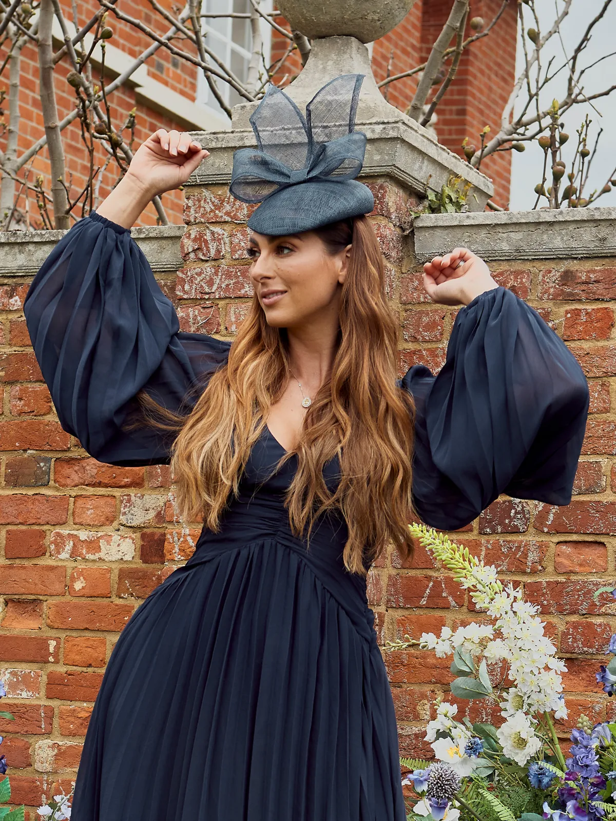Cheltenham Button Bow Hat / Navy