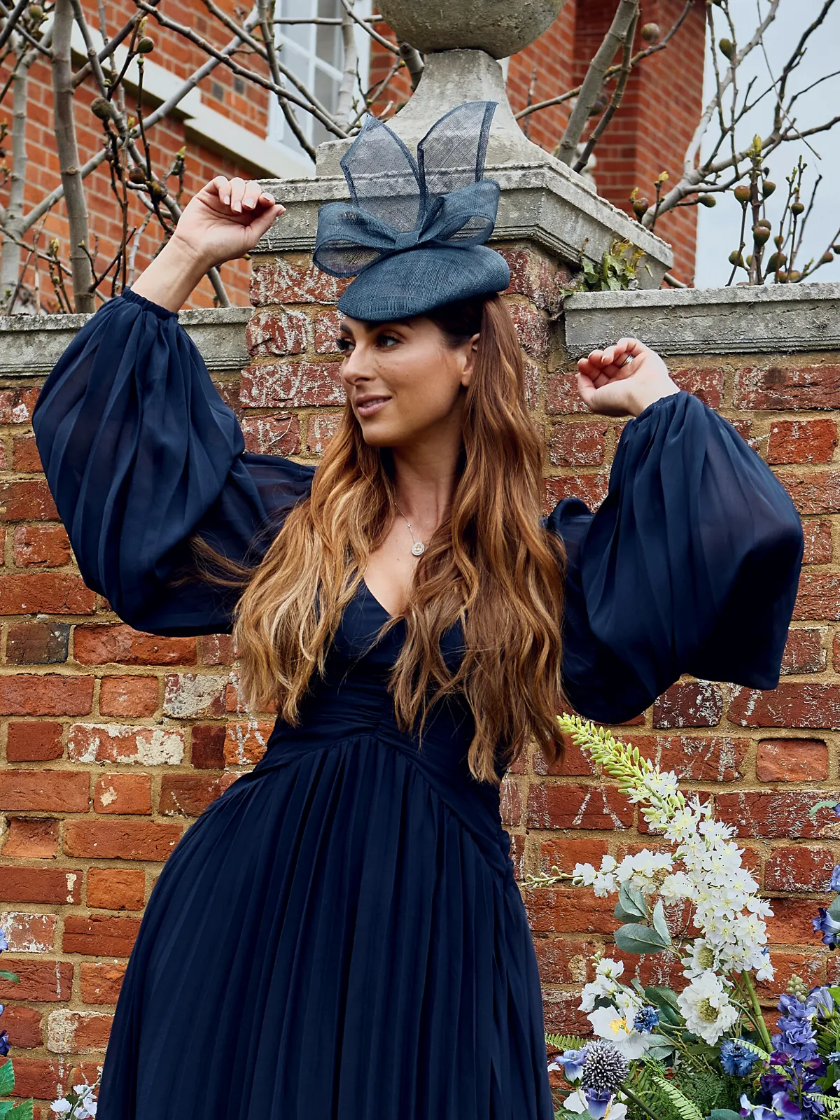 Cheltenham Button Bow Hat / Navy