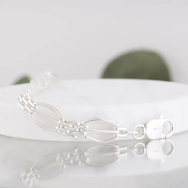 Curved Gate Bracelet