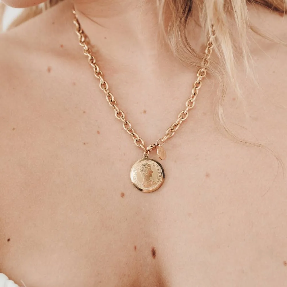 Elegant Elizabeth Coin Chain Waterproof Necklace