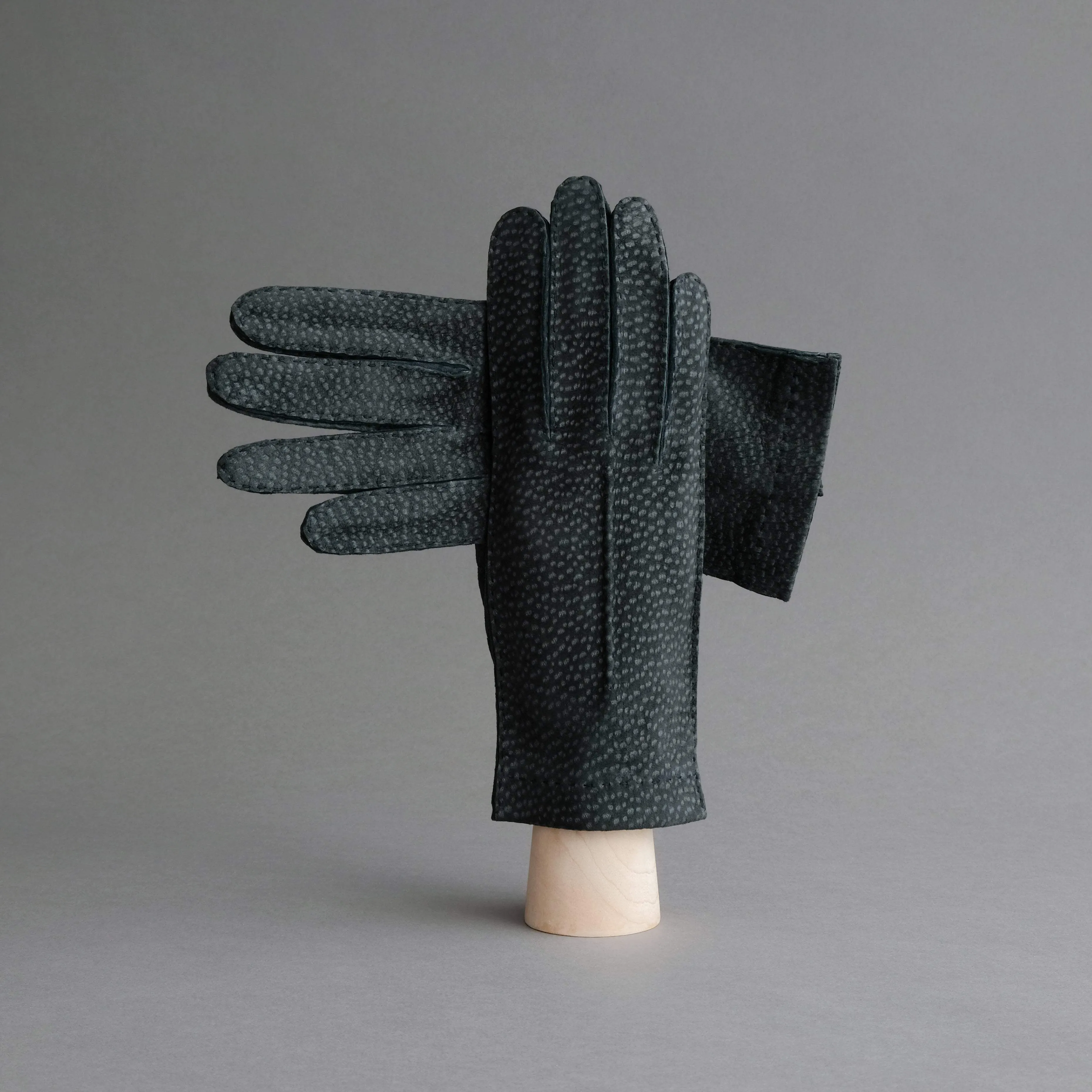 Ladies Dress Gloves from Grey Carpincho Leather