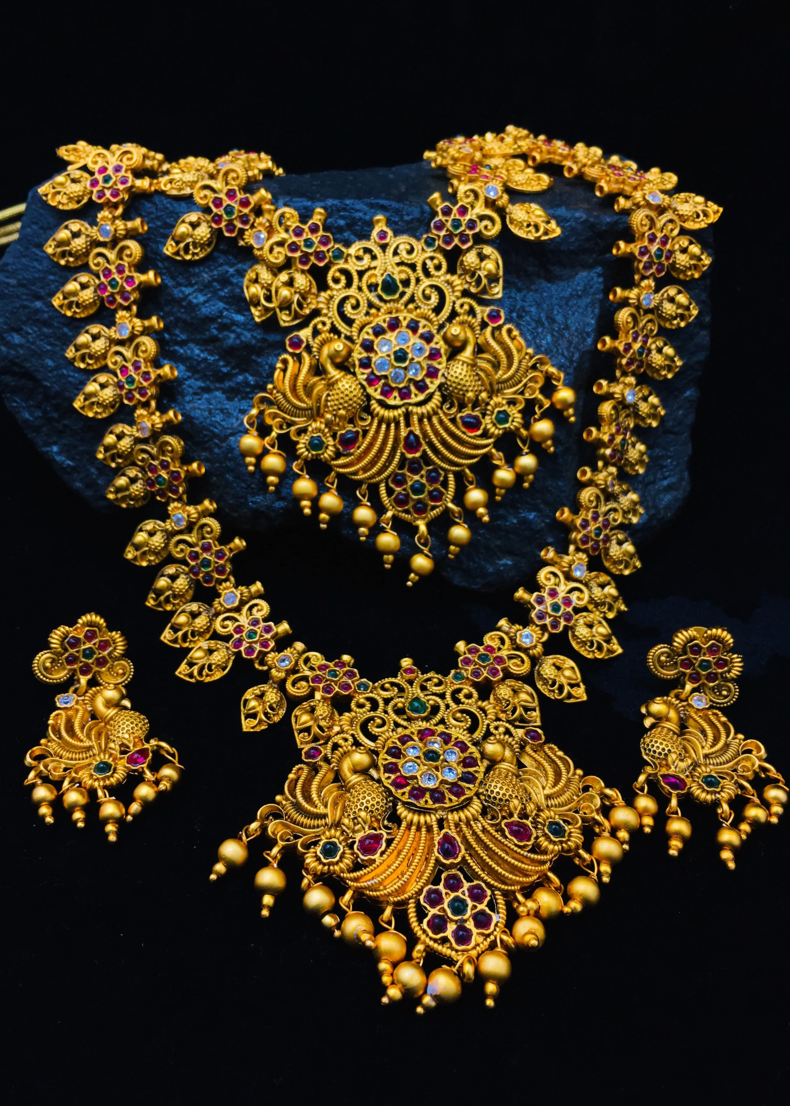 LEAF WITH PEACOCK DESIGNER COMBO SET