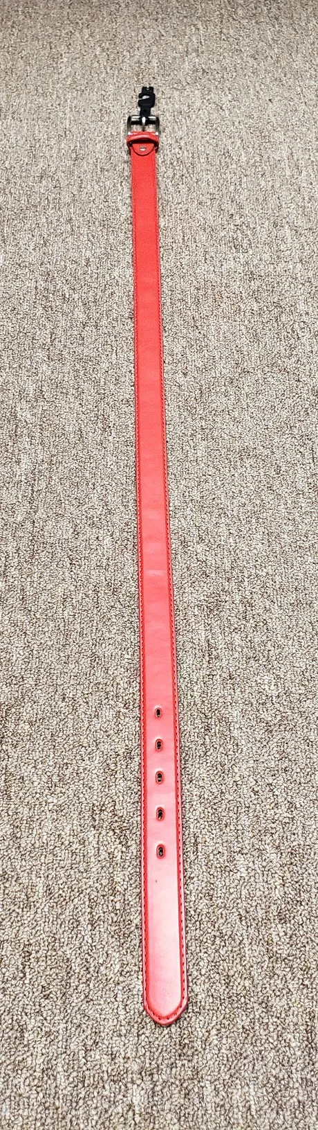 Lorenzo -- Men's Plain Leather Belt -- Red