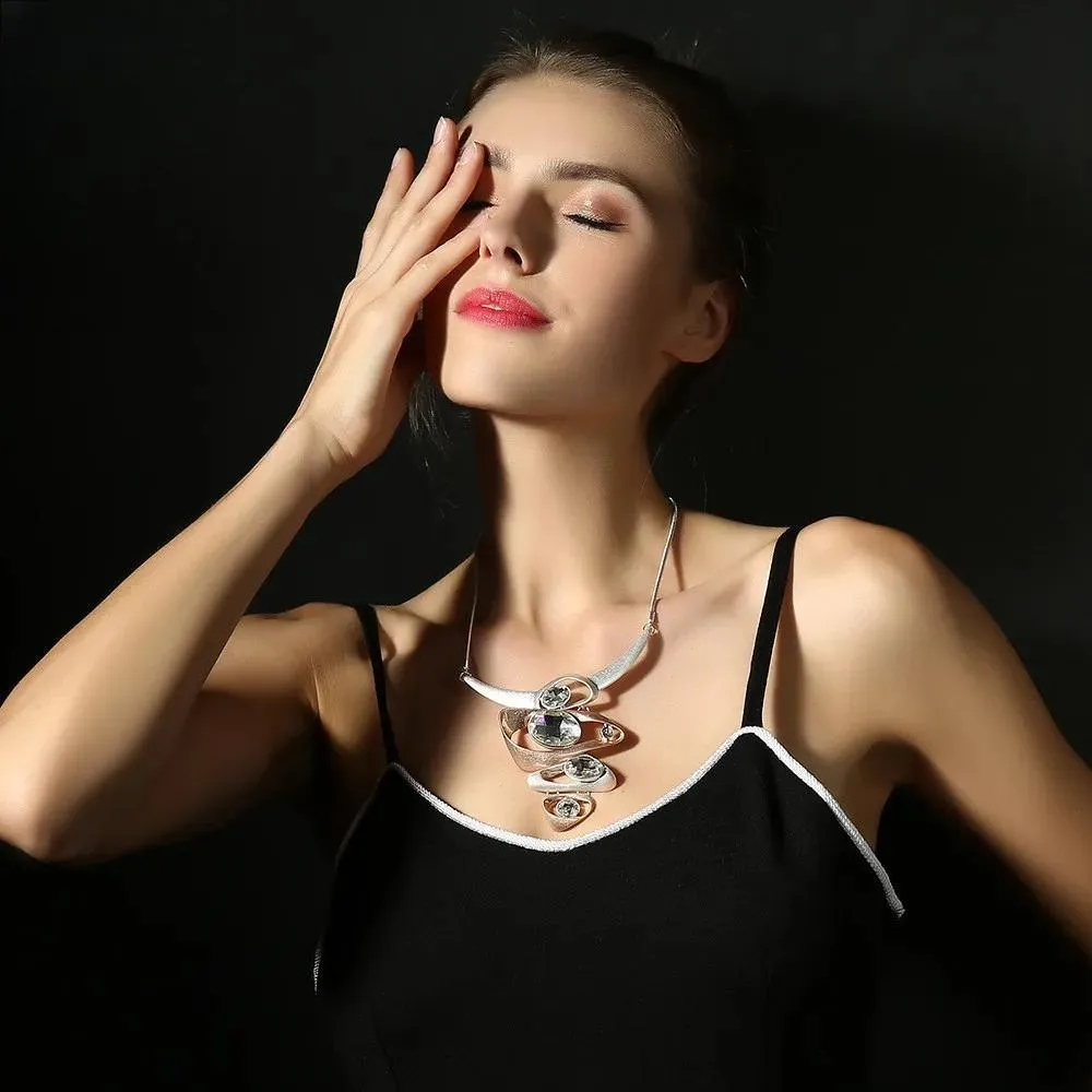New In Geometric Vintage Necklace Chains On the Neck Pendants for Women's