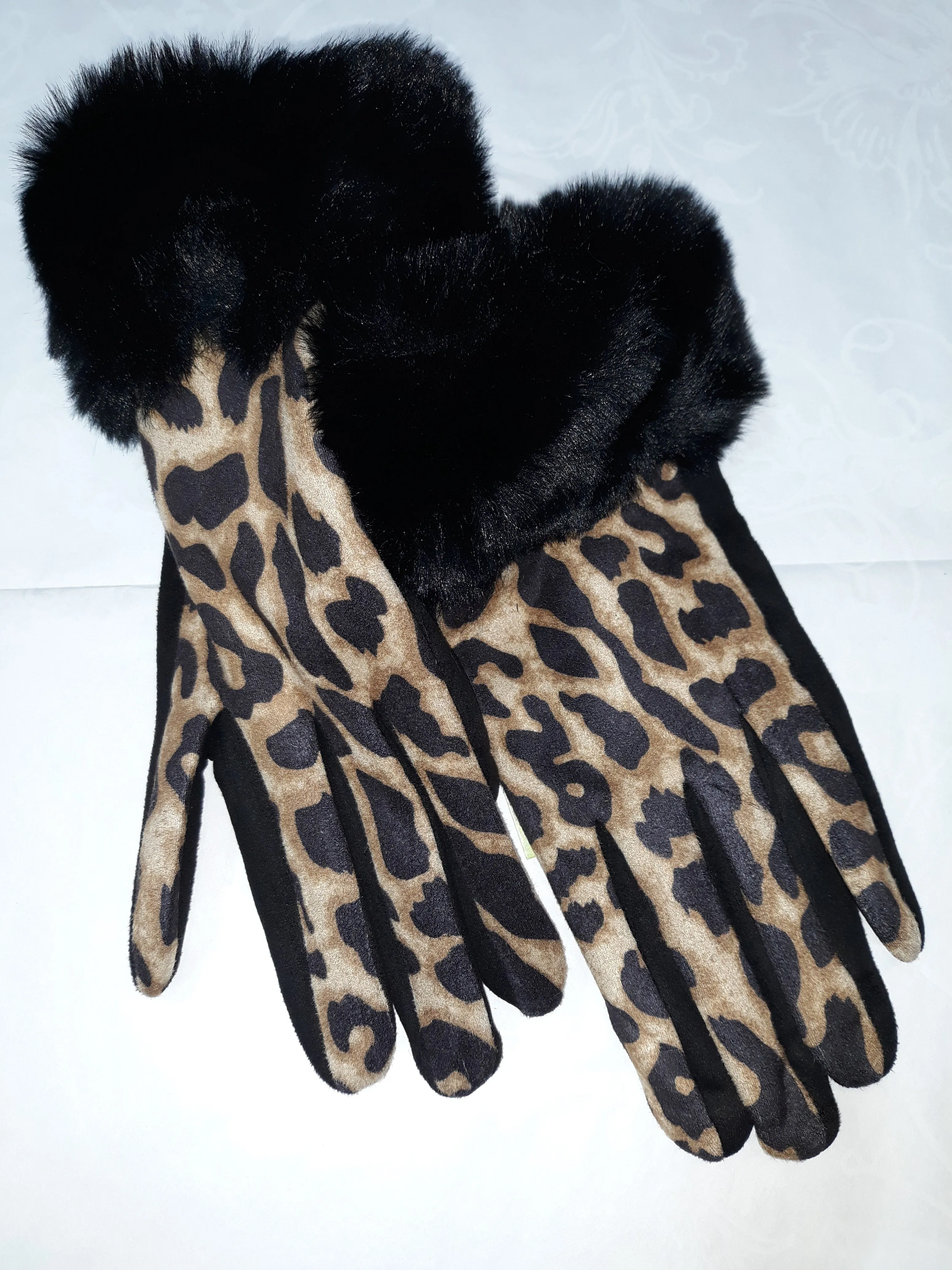 Peach feel Animal print Gloves