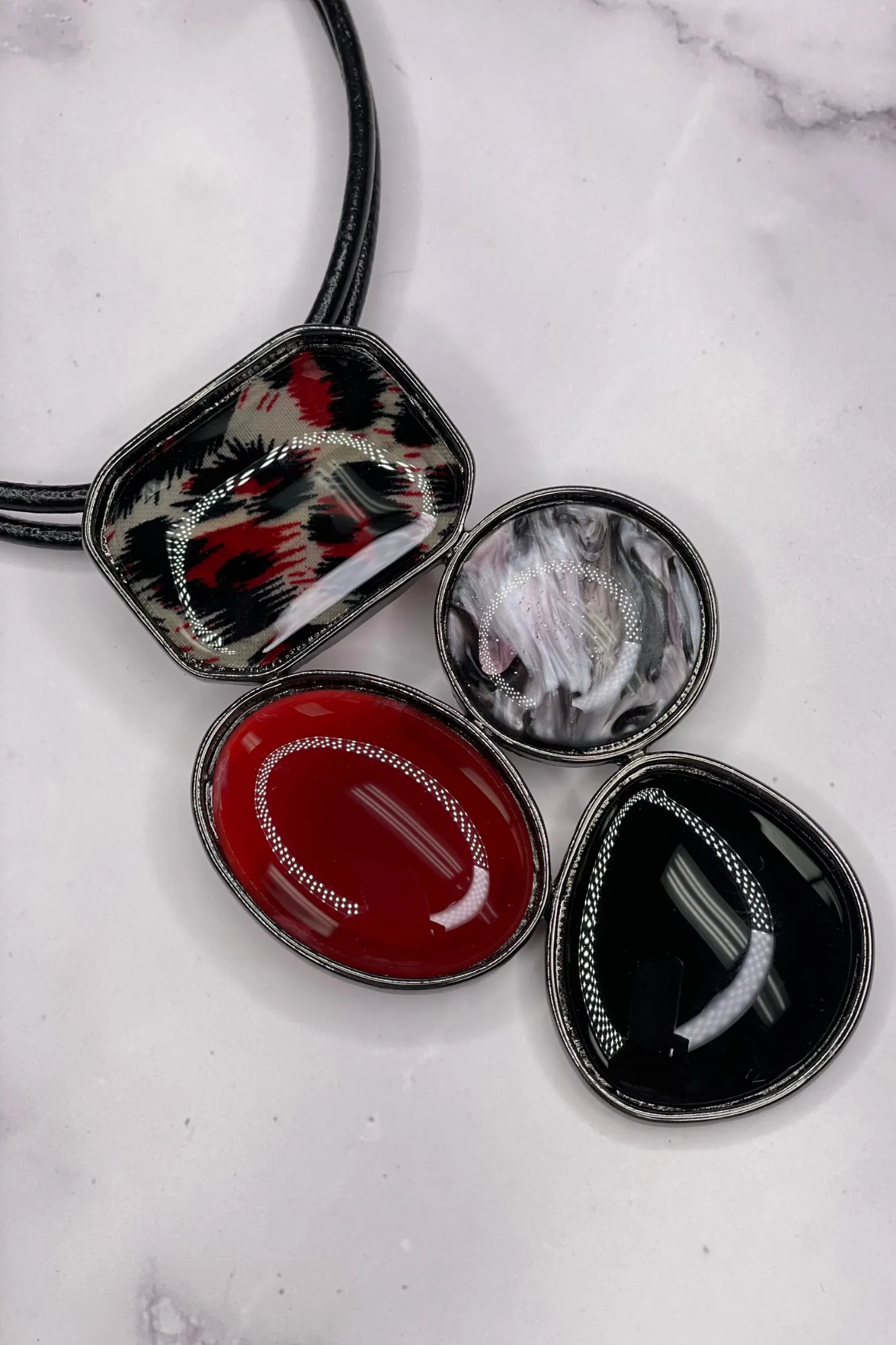 RED AND BLACK NECKLACE