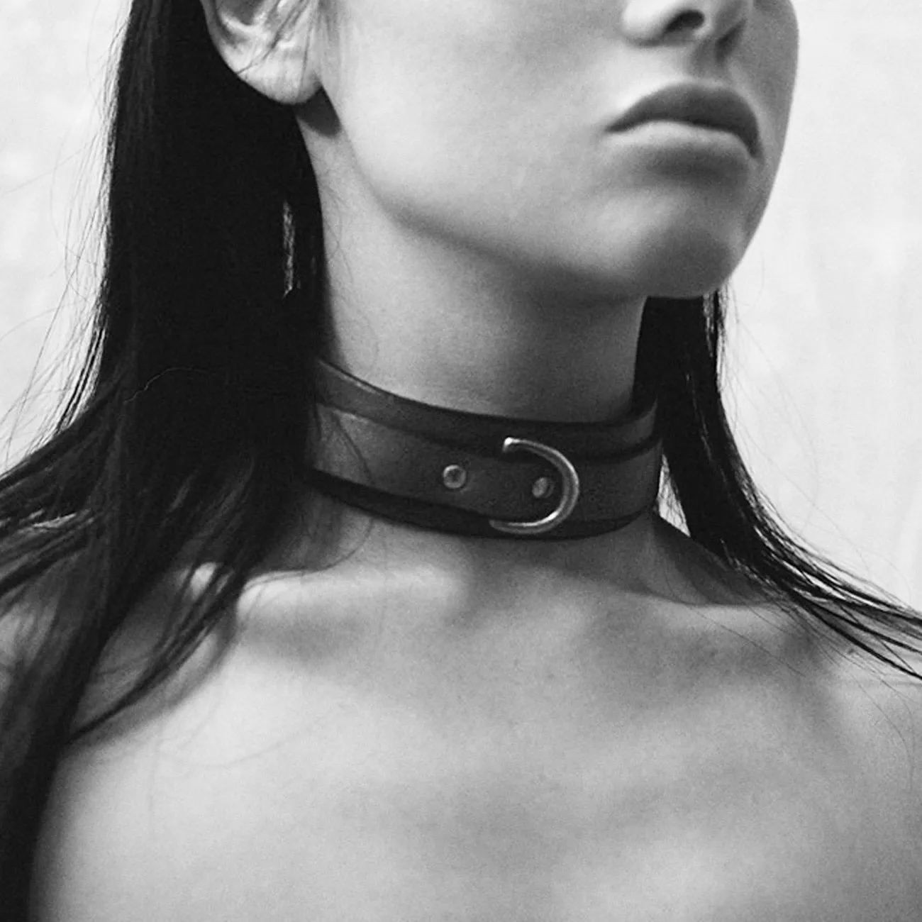 WING COLLAR